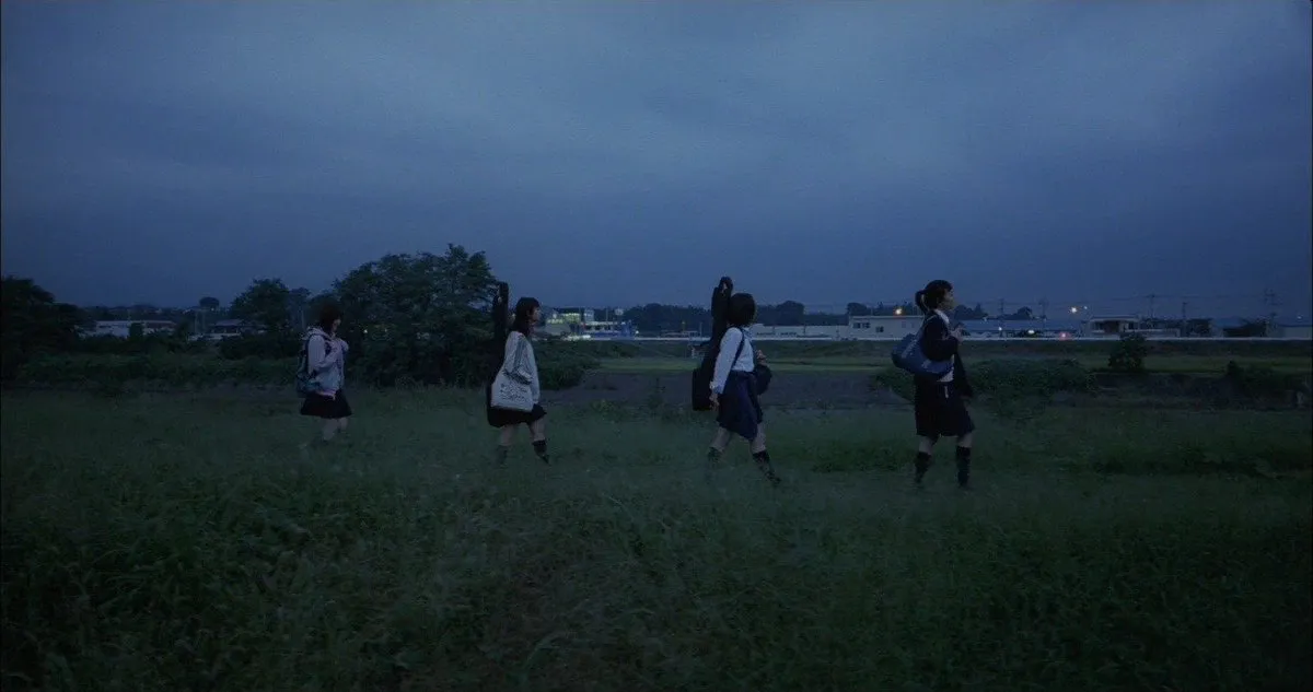 Linda Linda Linda Still - The Four Girls Walking